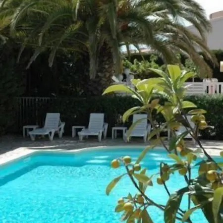 Hotel Azur 3*