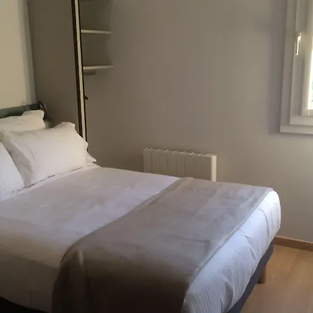 Azur Hotel 3*