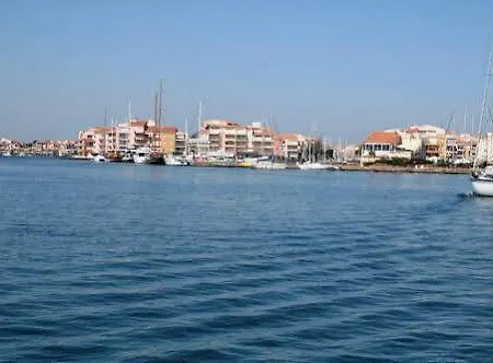 Azur מלון